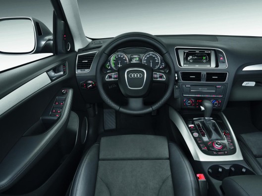 Audi-Q5-Hybrid-01